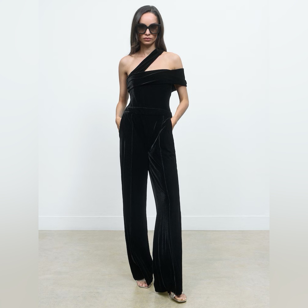 NWT Reiss Daria Velvet One-Shoulder Black Jumpsuit Size US 6